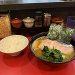 ラーメン 杉田家 - 