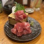 マグロと炉端 成る - 