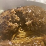 SOIREE - カレースパゲティー1,080円、ハンバーグ300円