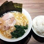 Noukou Tonkotsu Shouyu Ramen Tanabeya - ラーメン並、大盛りライス