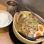 味噌ラーメン百庵 - 