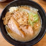 麺屋 奏 - 豚つけそば大盛り(熱もり400g)のつけ汁脂多め