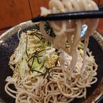 蕎麦とラー油 - 蕎麦は硬め