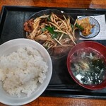 台湾料理 伽羅 - 日替わり定食　850円（火：レバニラ定食）