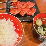 炭火焼肉酒家 びっくりや - 