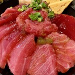 焼津港 みなみ - 中トロ　大トロ側