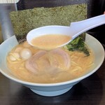 Yokohama Ie Keira-Men Konshinya - スープの感じ