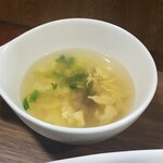 キッチン ブルー グローブ - 卵スープのアップ