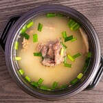 Jiggly beef bone soup “Solleongtang”