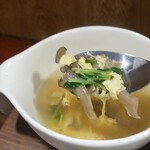 キッチン ブルー グローブ - 具座タップリな卵スープ