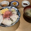 石松亭 - 日替わり丼、鯛とネギトロ