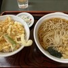 Katsuraan - 日替わりの小海老天丼とたぬきそばのセット