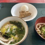 Iwaino Yado Noboribetsu Gurando Hoteru - 朝食の鶏飯とうどん