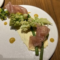 ERUTAN RESTAURANT BAR - 