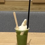 燕来庵 - 抹茶ラテフロート