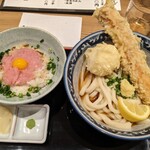 難波千日前 釜たけうどん - 