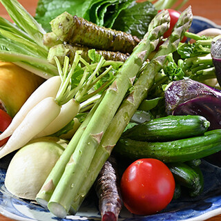 Taste carefully selected seasonal vegetables that allow you to experience the changing seasons.