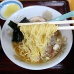 Ichina - ラーメン の麺
