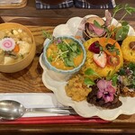 タケウチ 神保町本店 - 気まぐれプレート大盛り