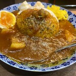 ヌードル＆スパイスカレー 今日の1番 - 本日のカレー(チーズ入りポークカレー)