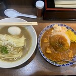 ヌードル＆スパイスカレー 今日の1番 - 朝限定セット ¥1,000-(税込) かけソバ(玉子は店主からのサービス)と本日のカレー(チーズ入りポークカレー)