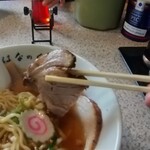 華の蔵 - らーめん（醤油）のチャーシュー