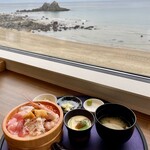 糸島海鮮堂 - カウンター席