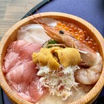 糸島海鮮堂 - 糸島海鮮丼(上) サーモン抜きで。