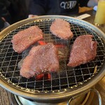 韓国料理と炭火焼肉 亀 - 