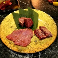 うし極 - 希少部位 塩 三種盛り