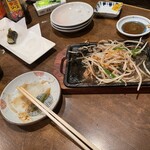 よかっぺ - 肉野菜炒めやら