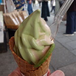 翠 - .....抹茶ほうじ茶ミックスソフト４００円税込.....