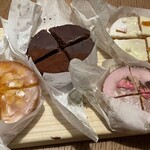 ビスキュイテリエ ブルトンヌ - 