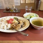 按田餃子 - ラゲーライス定食