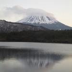 道の駅 朝霧高原 - ちょっと雲が邪魔('ε'*)