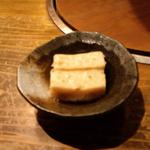味とく家 - 付き出し（クリームチーズのにこごり）