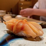 鮨 つぼみ - 追加：赤貝 中国より
      香りこそ弱いですが味は文句なく美味しい！
      シャキッとした食感が堪りません！