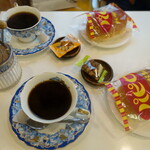ボン千賀 - ホットコーヒーとパピロのセット