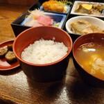 小良里いがらし - ご飯です。