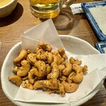 大衆串焼酒場 我家 - どハマりの、カシューナッツ。