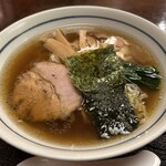 味処 むさし野 - 中華そば ¥950（価格は訪問時）