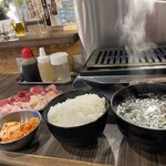 Yakiniku To Horumon Izakaya Modyoi - 