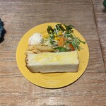 カフェ サラデリ - モーニング(サラデリトースト)