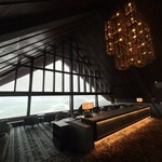 伊良湖オーシャンリゾート - ロビー。今日はあいにく雨^^;