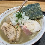 Temmeinashi - 濃厚特製中華そば「煮干し」別角度