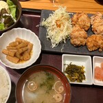 博多もつ鍋 やまや - うまだし唐揚げ定食