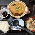 Aoi - チキン味噌煮鍋定食（982円＋税）