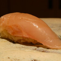 鮨 華 - 金目鯛の昆布〆