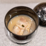 Sushi Au - 蛤の白ワイン蒸しの茶碗蒸し