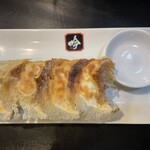 餃子と担々麺 吟 - 